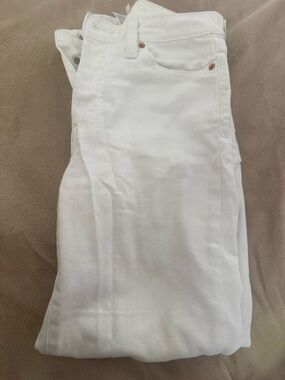Levi's Women's Straight Leg Jeans in White